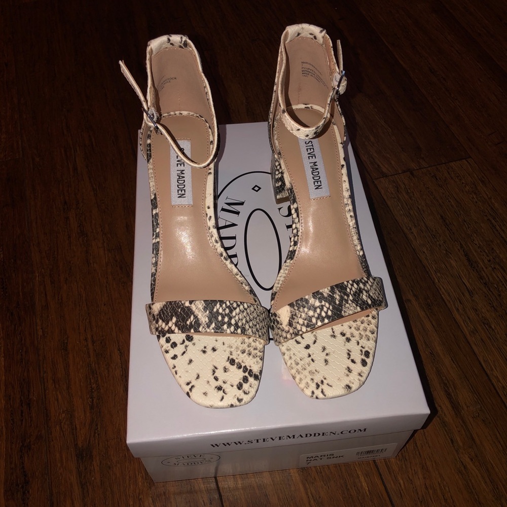 NWT Steve Madden Snakeskin Sandal Heel - Picture 4 of 6